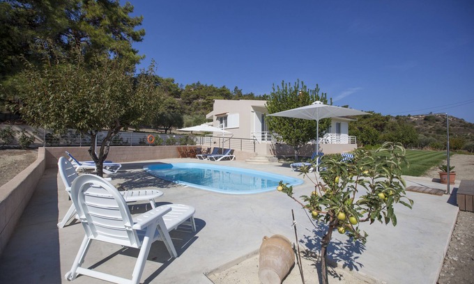 Theologos Villa | Butterfly valley, Comfortable 3 bed villa, private pool, with Star Links WiFinn