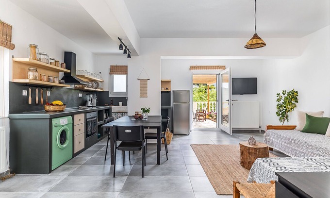 Skopelos House | Casa Naturale