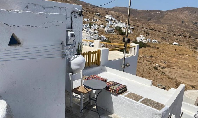 Serifos House | Cell in Chora Serifos