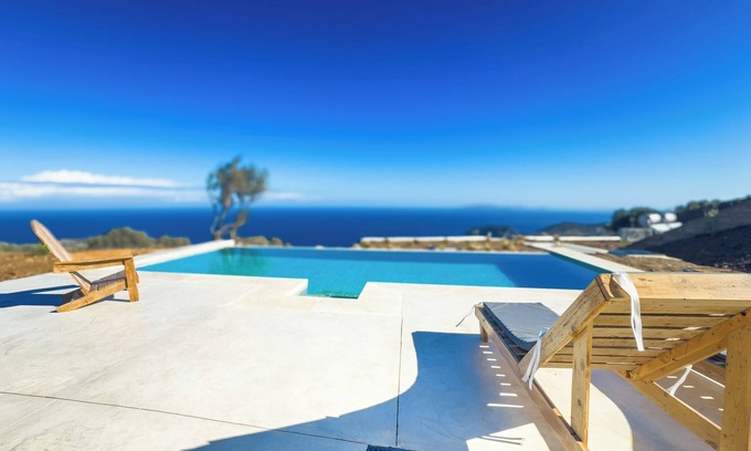 Agia Pelagia Villa | Chic villa with dream sea views
