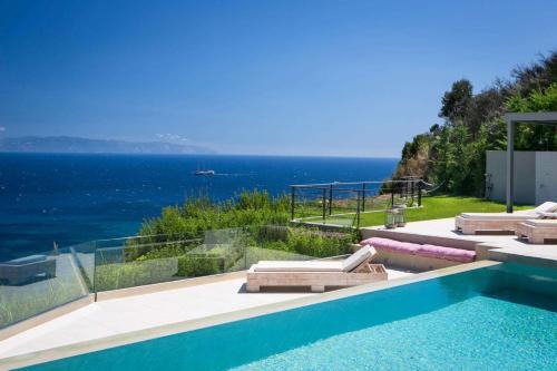 Leivathos Villa | Christina by Vintage Travel