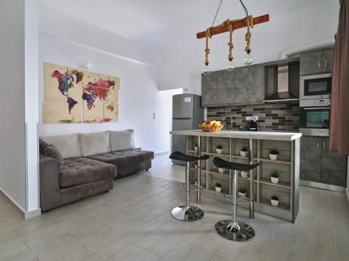 Naousa House | Colors In Naousa - House for 6 people IN the city of Naousa Paros