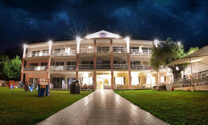 Nea Skioni Hotel | Crown Hotel