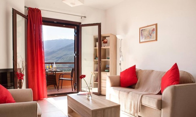Exopoli House | Daphne - Peace, Nature & Privacy