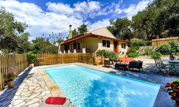 Rantatika Villa | Dimitris Cottage - Two Bedroom Villa, Sleeps 4