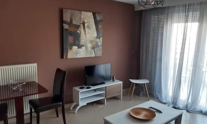 Thessaloniki Apartment | Eclectic Apartment, free parking
