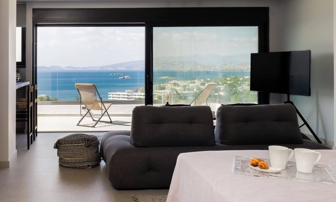 Saronida Apartment | Experience Penthouse by Athens Riviera Suites