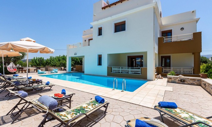Viranepiskopi Villa | Family Villa with Private pool, BBQ, Ping Pong and Football table