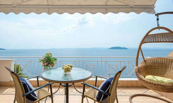 Neos Marmaras Apartment | Fantastic Penthouse in Neos Marmaras