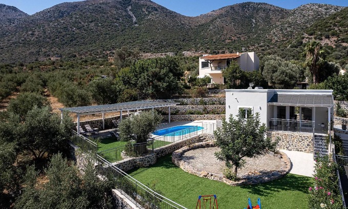 Vlichada House | Holiday house Roumeli for 1 - 7 persons with 3 bedrooms - Holiday house