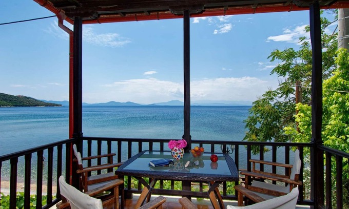 Lefokastron Apartment | House in Lefokastro - in front of the beach + Wi-Fi #4