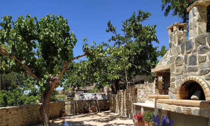 Grigoria House | Il Silenzio (Authentic Creta vacations for family and friends)