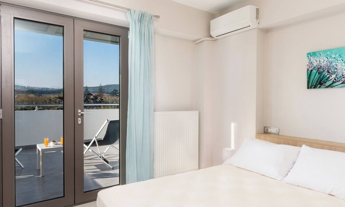 Maleme Apartment | Jasmine Cozy & Modern Flat, steps from Sandy Beach