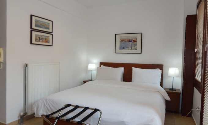 Ano Poli Bed & Breakfast | Kripis studio Thessaloniki No5