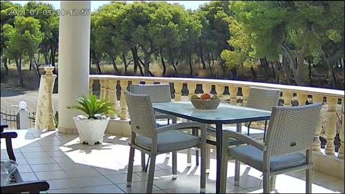 Isthmia House | Loutraki villa