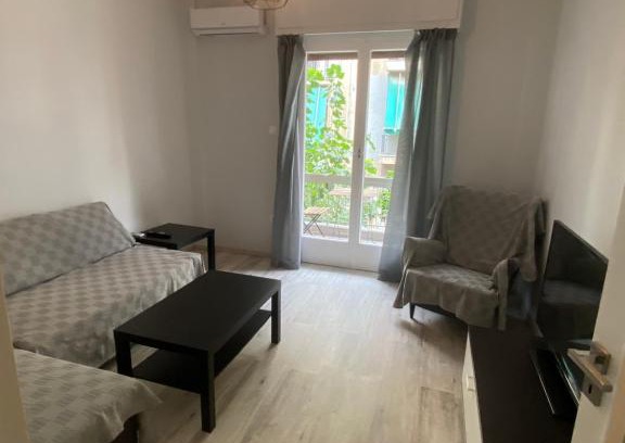 Athens Apartment | Lovely apartment/1bedroom next to metro
