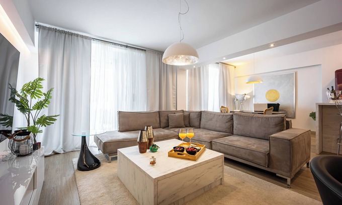 Nea Smirni Apartment | Luxury 3-Bedroom Apartment Athens Nea Smirni
