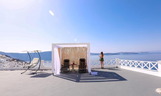 Oia Apartment | Luxury accomodation in a traditional place