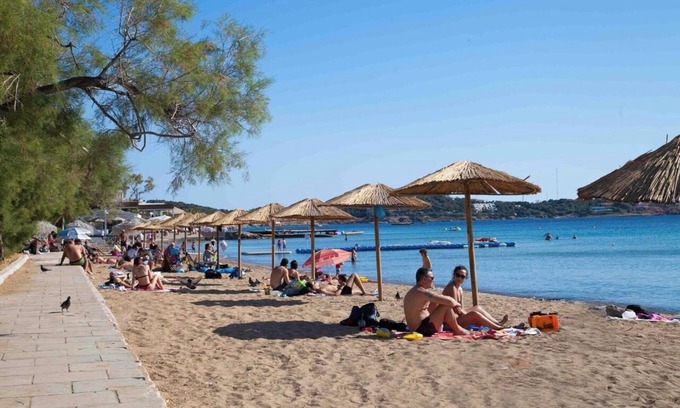 Vari-Voula-Vouliagmeni Apartment | LUXURY BEACHFRONT PARADISE APARTMENT IN ATHENS RIVIERA KAVOURI, VOULIAGMENI
