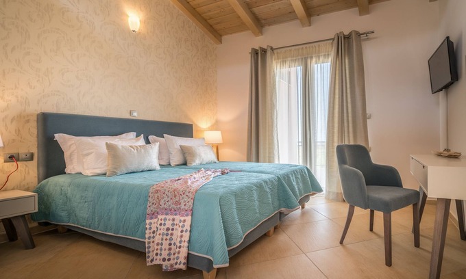 Planos Villa | Merovigli 4 Bedroom Villa with Private Pool and Sea Views