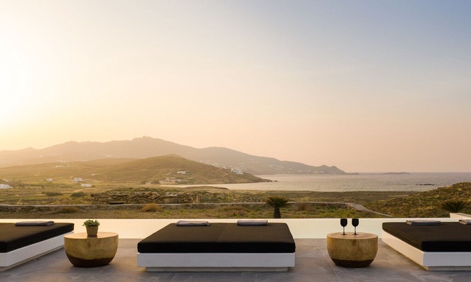Ftelia Villa | Mykonos Ftelia Black Villa 1