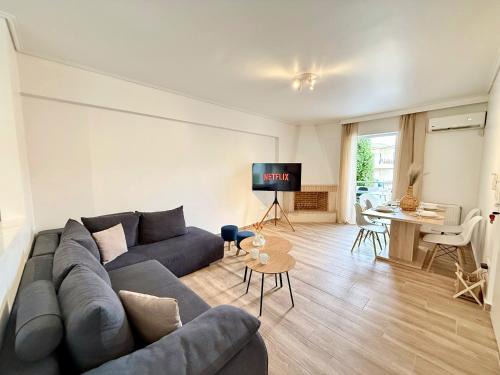 Amarousion Apartment | One North Living - Marousi - Kalispous 13 by K&M