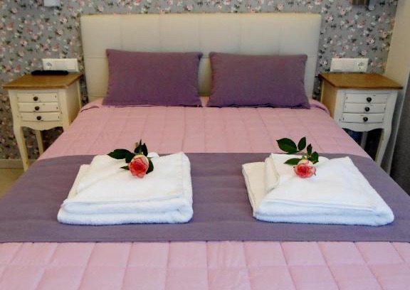 Palaiochora Apartment | Petrakis sunset
