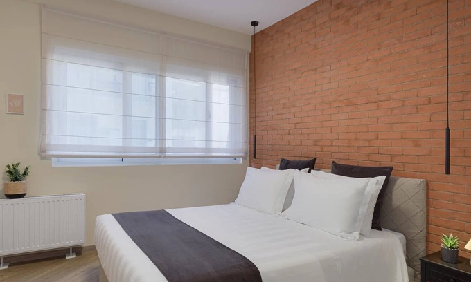 Koukaki Villa | R 3394 Villa Hikialani With Bath Amenities ,Coffee Facilities & Sitting Area.