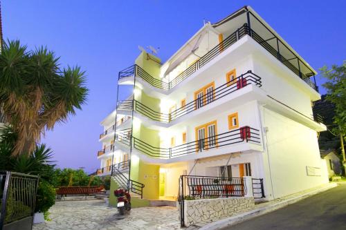 Sami Apartment | Remezzo Apartments