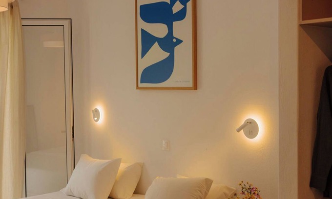 Paros Apartment | Room 'Studio 3' with Private Terrace, Wi-Fi and Air Conditioning