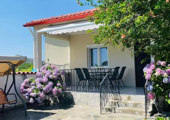 Sikia Apartment | Rosa's Garden House