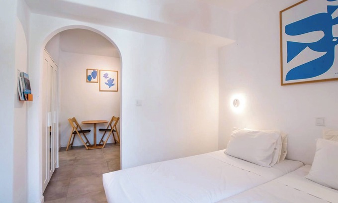 Paros Apartment | Studio Apartment '5' with Private Terrace, Wi-Fi and Air Conditioning