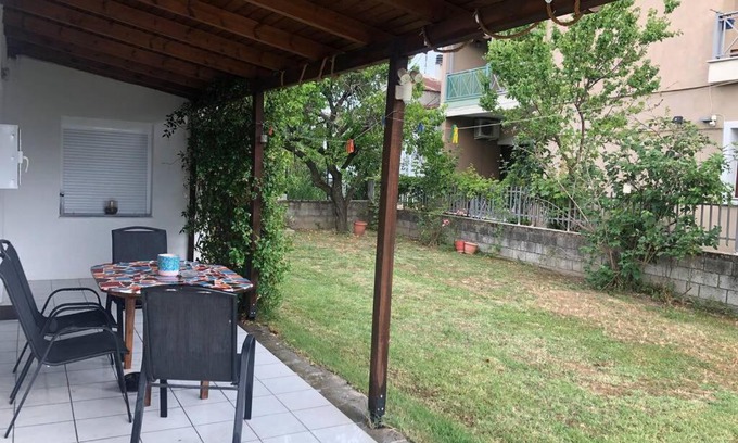 Trikala Apartment | Sunny Garden House