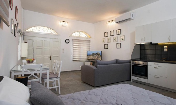 Old Town Apartment | the four seasons