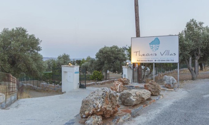 Naxos Apartment | Theonis Villas