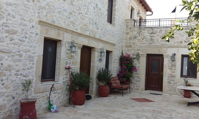Khoustouliana Villa | Traditional House Villa near Phaistos, Matala, Moires (for 10 people)