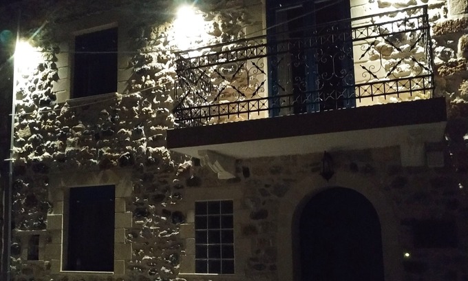 Pigi House | Traditional house, Villa