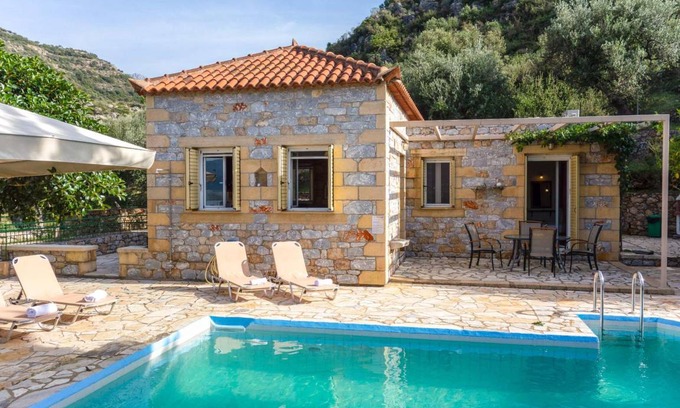 Kardamyli Villa | Villa ∙ 1 bedroom ∙ 2 guests