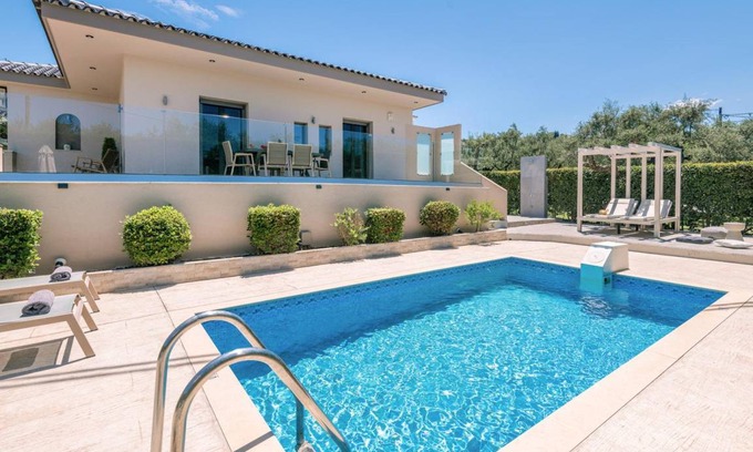 Planos Villa | Villa ∙ 2 bedrooms ∙ 6 guests