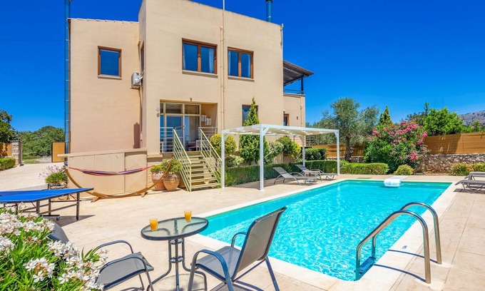 Monopari Villa | Villa ∙ 3 bedrooms ∙ 6 guests