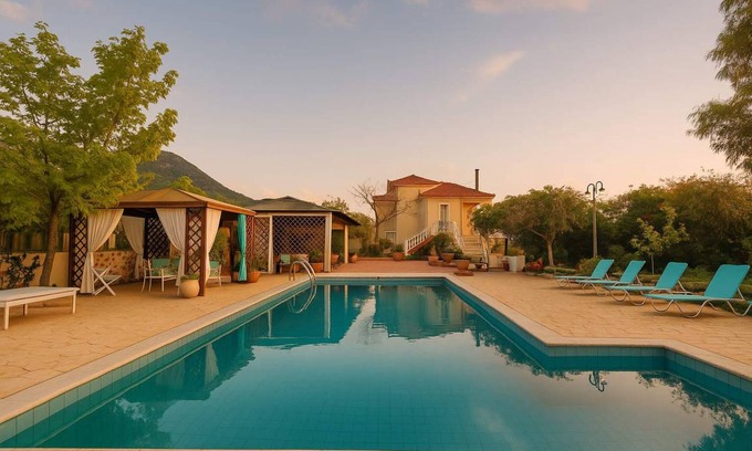 Kiparissia Villa | Villa ∙ 3 bedrooms ∙ 6 guests