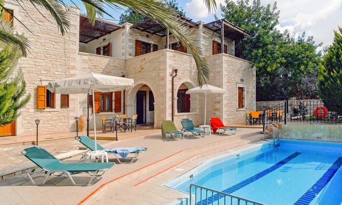 Asteri Villa | Villa ∙ 5 bedrooms ∙ 10 guests