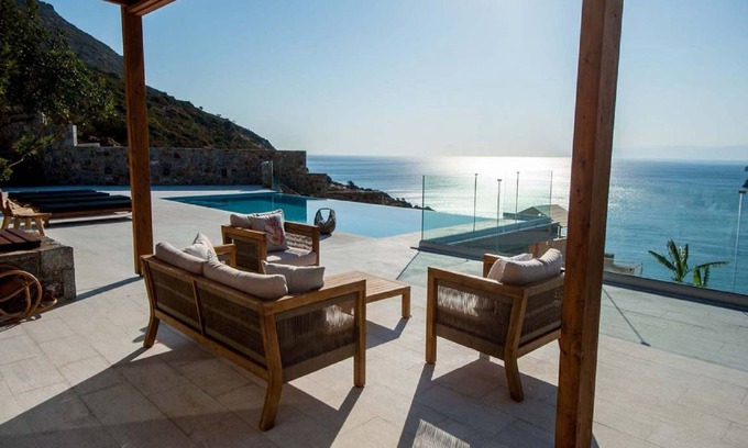Elounda Villa | Villa ∙ 6 bedrooms ∙ 12 guests