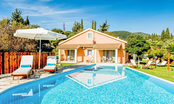 Doukades Villa | Villa ∙ 6 bedrooms ∙ 12 guests