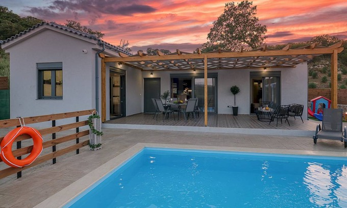 Monopari Villa | Villa Eleonas with private swimming pool