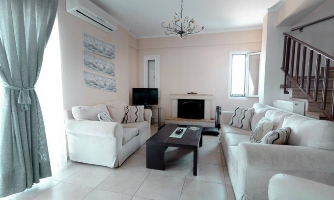 Nea Tirintha Villa | Villa Gardenia Nafplio