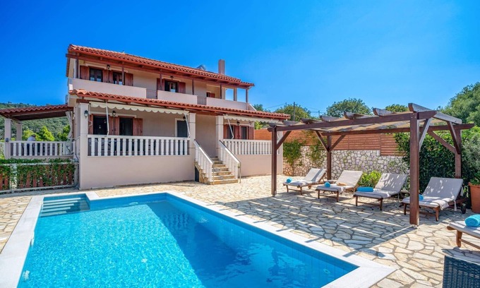 Tzamarelata Villa | Villa Jasmin Fiskardo by Villa Plus