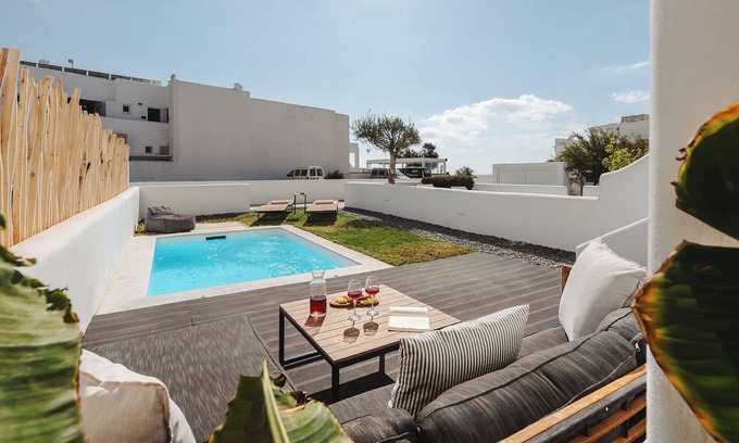 Agios Prokopios House | Villa Karla – Beachside Bliss in Agios Prokopios