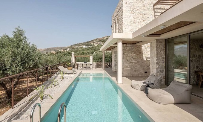 Falassarna Villa | Villa Melissa 3, Spacious villa w private pool,BBQ,luxury.