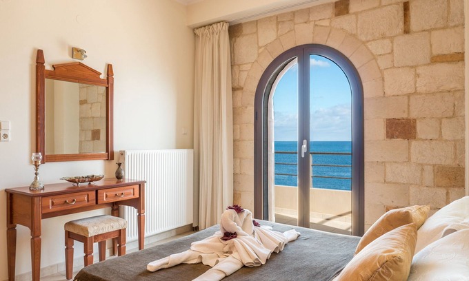 Kolymbari Hotel | Xristinas Apartments